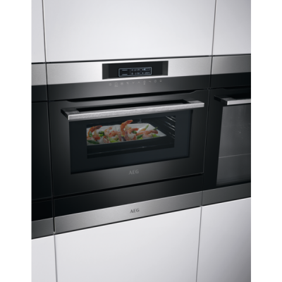 Микроволновая печь AEG KMR721000M Микроволновая печь AEG KMR721000M